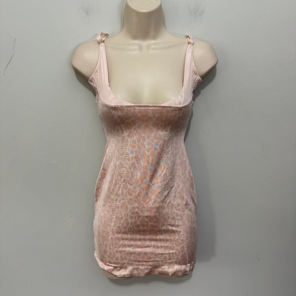 Secret by Victoria's Secret Slip Medium Nude Pink Cheetah So Curvaceous Shaping